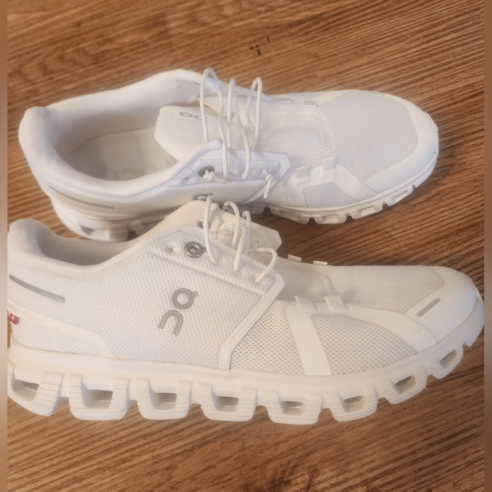 Size 9 Women's On Cloud 6 - Picture 7 of 9